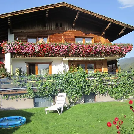 Haus Kroessbacher Проживание в семье Фульпмес