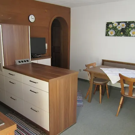 Проживание в семье Haus Kroessbacher Фульпмес