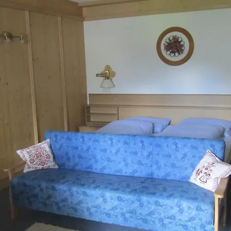 Haus Kroessbacher Homestay szállás *