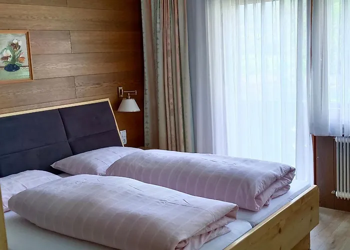 Haus Kroessbacher Homestay Fulpmes