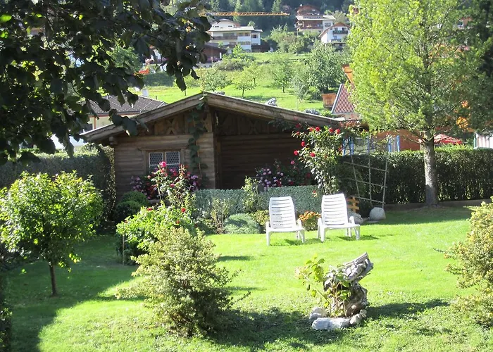 Haus Kroessbacher Homestay Fulpmes