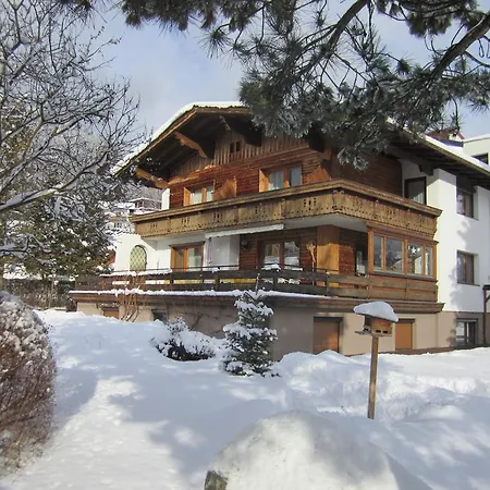 民宿 Haus Kroessbacher