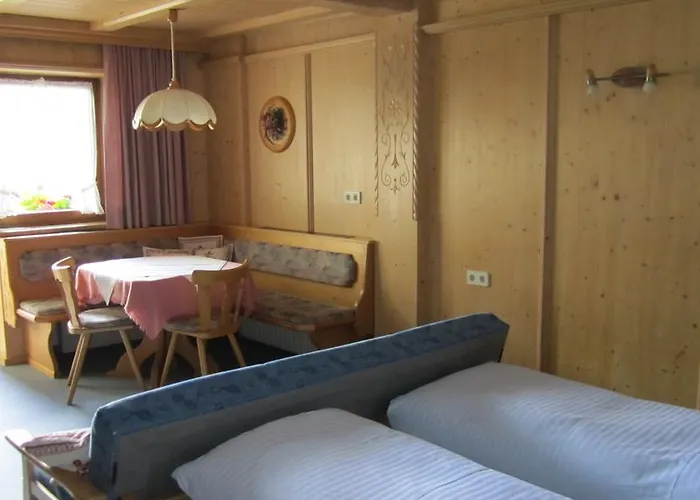 Haus Kroessbacher Δωμάτια σε οικογενειακή κατοικία